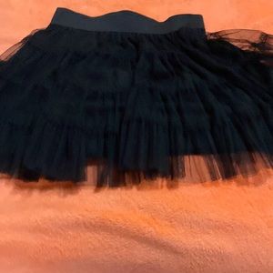 Black skirt size large tulle